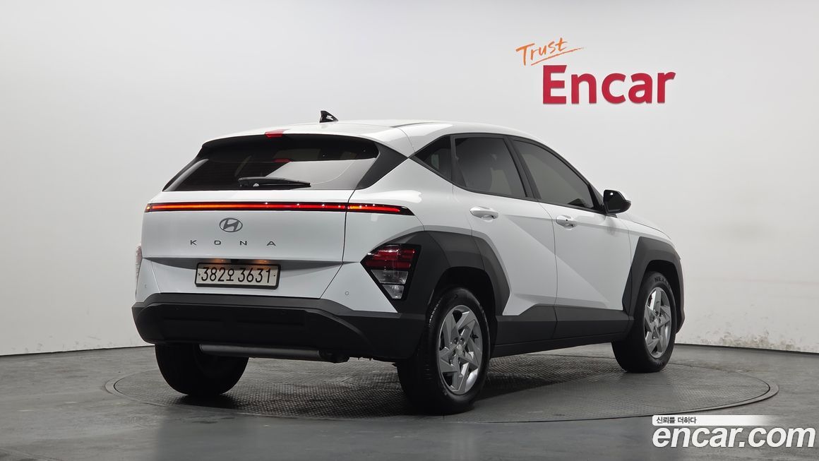 Hyundai Kona 2025