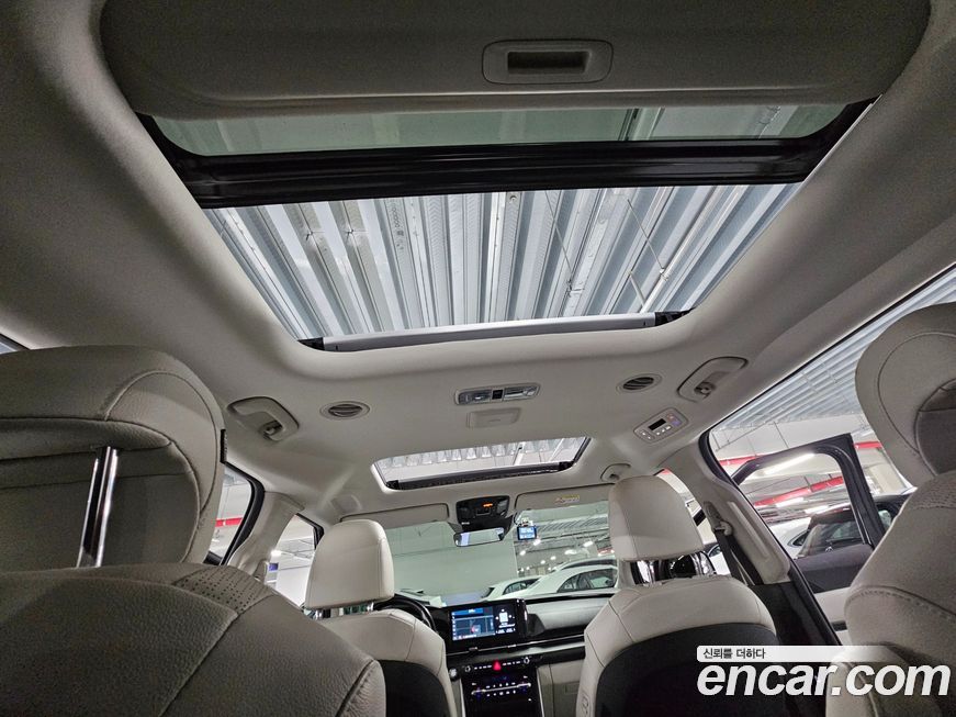 Kia Canival 2021
