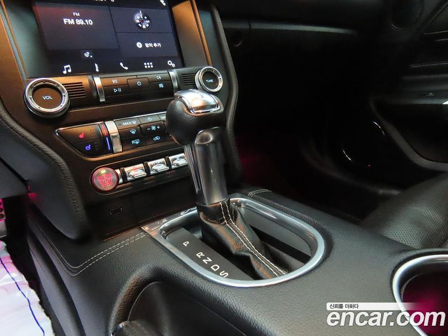 Ford Mustang 2019