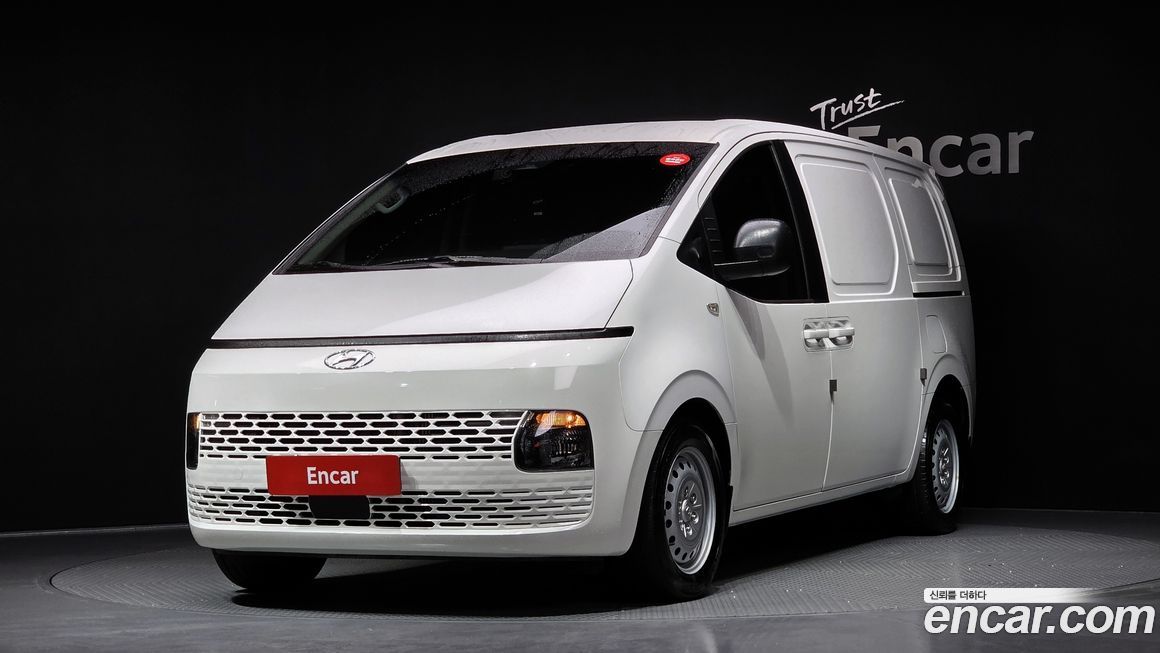 Hyundai Staria 2023