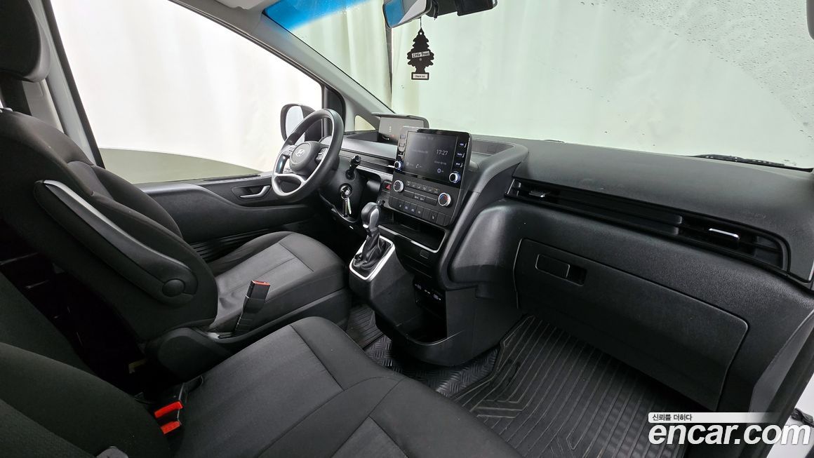 Hyundai Staria 2023