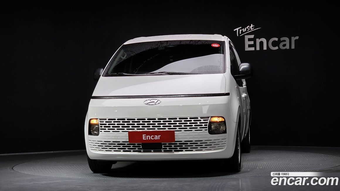 Hyundai Staria 2023