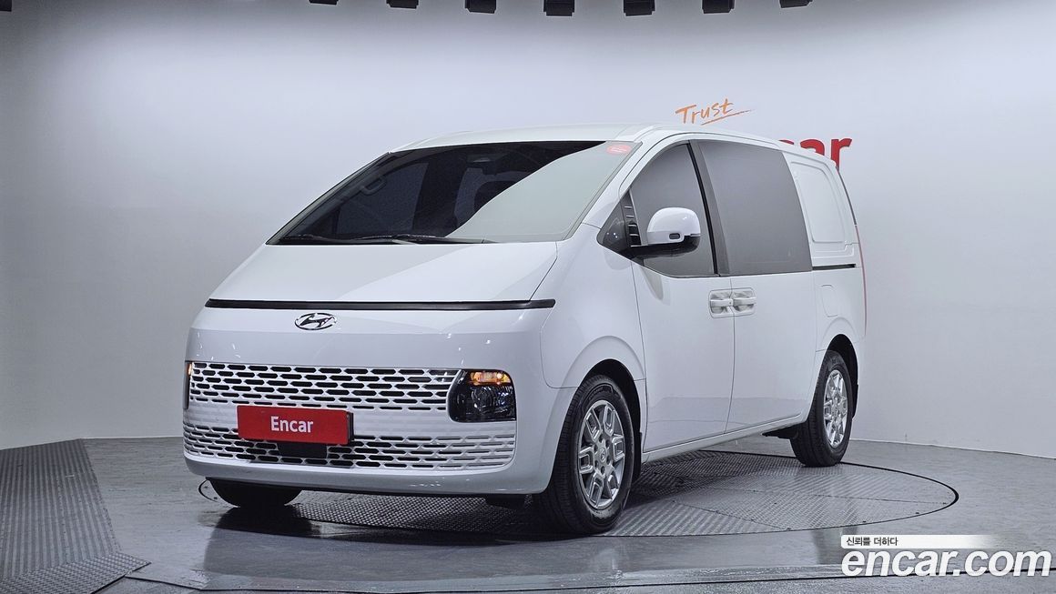 Hyundai Staria 2023