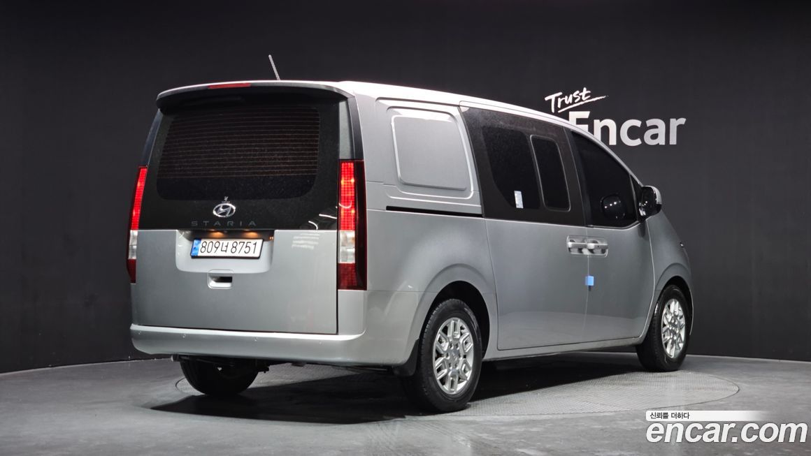 Hyundai Staria 2023