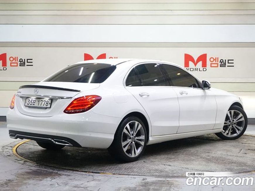 Mercedes-Benz C-Class 2018