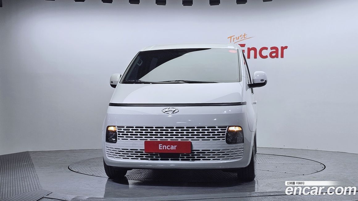 Hyundai Staria 2023