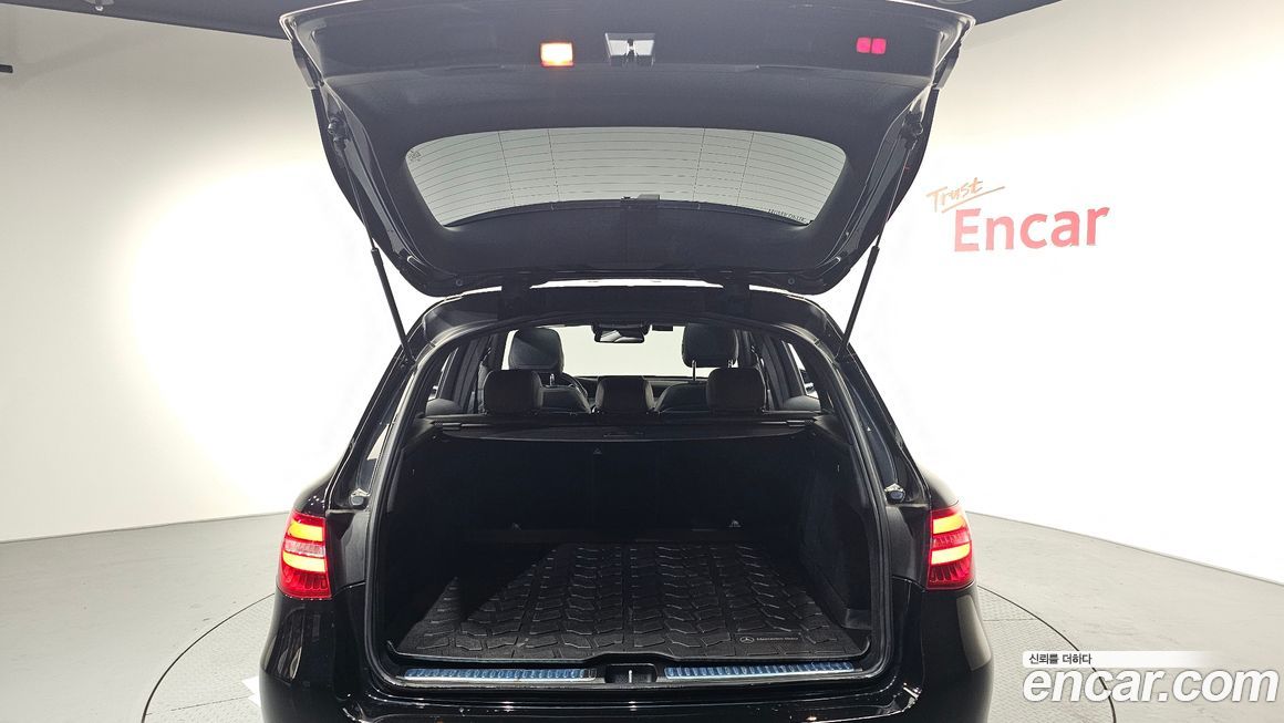 Mercedes-Benz GLC-Class 2017