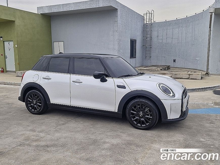 Mini Cooper 2024