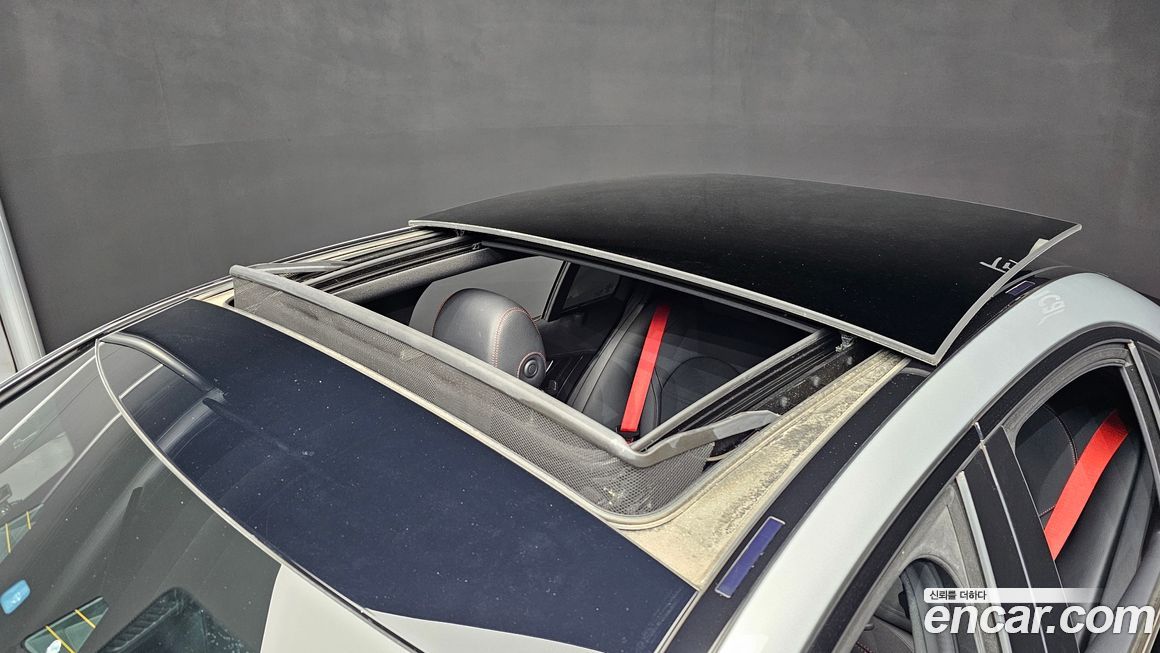 Mercedes-Benz C-Class 2016