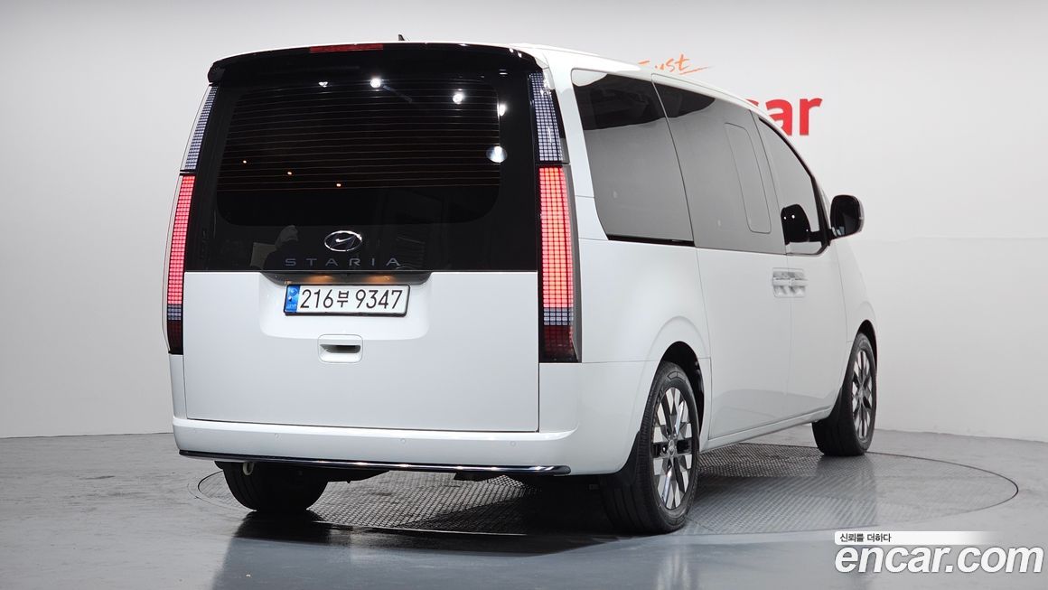 Hyundai Staria 2023