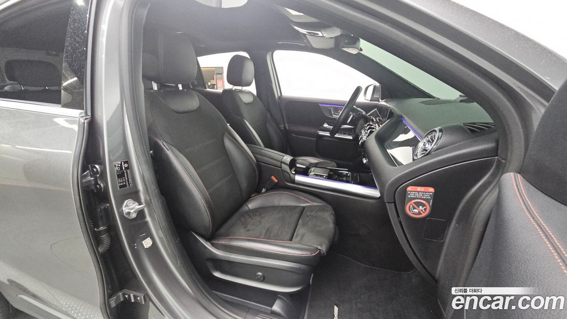 Mercedes-Benz GLA-Class 2020