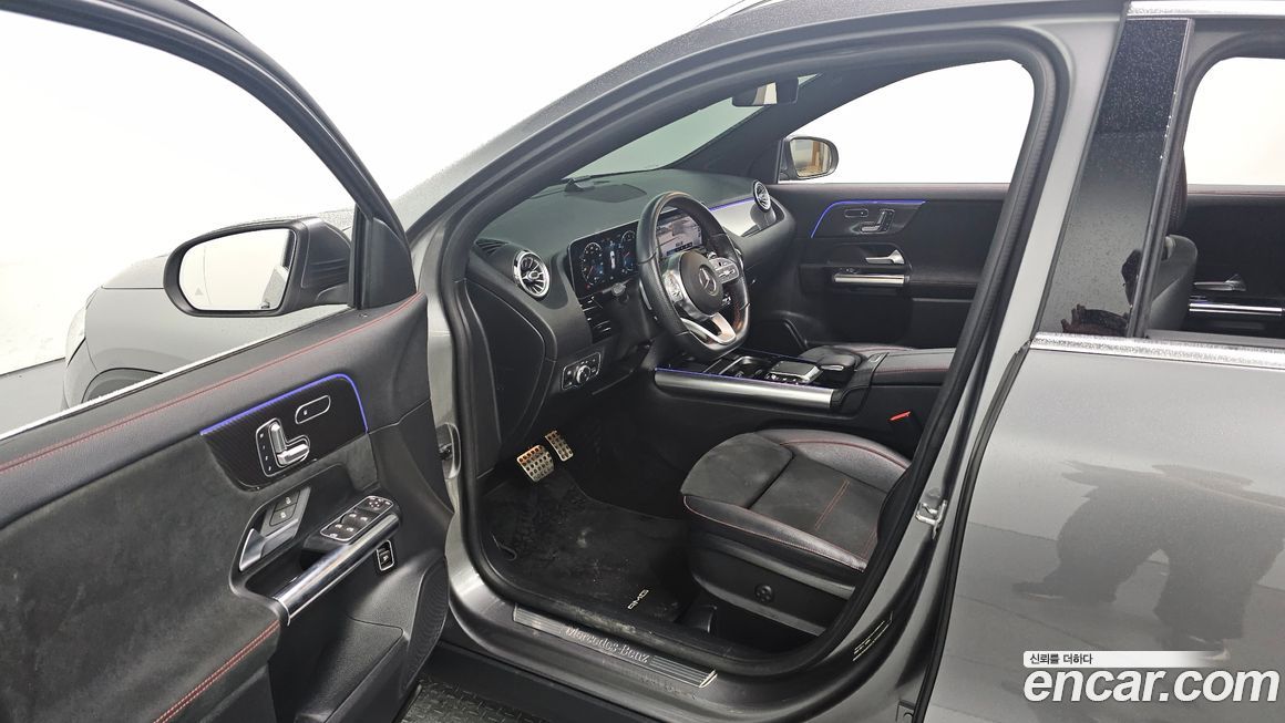 Mercedes-Benz GLA-Class 2020