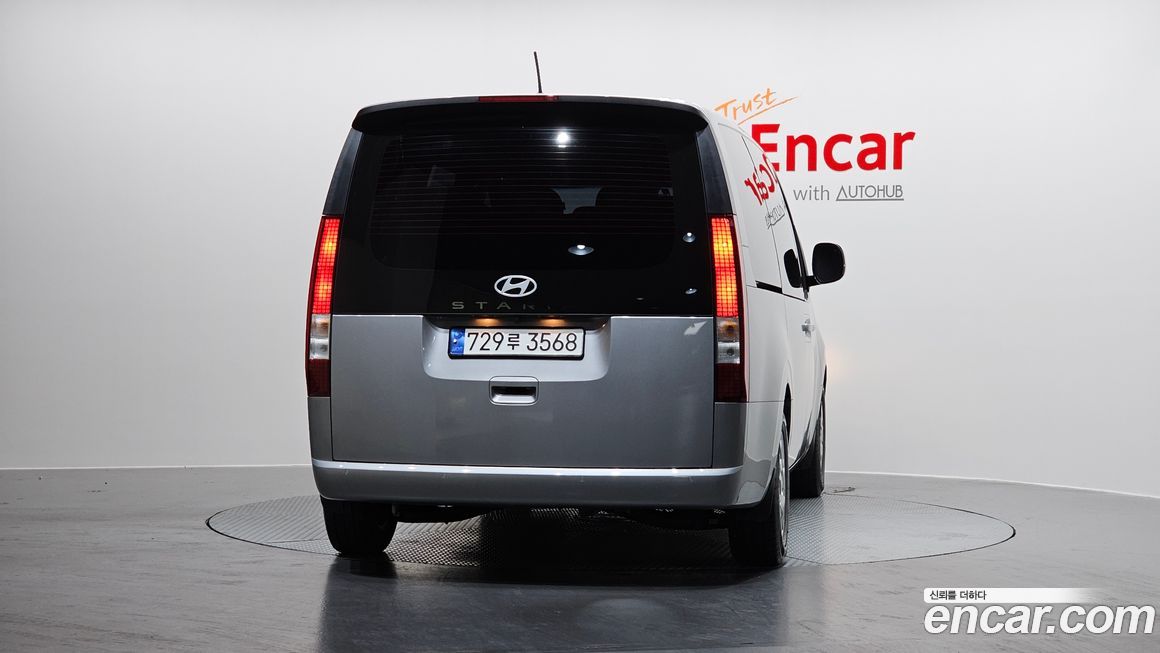 Hyundai Staria 2025