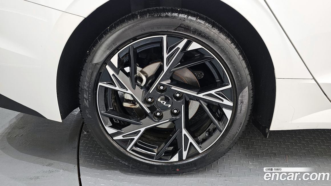 Kia K5 2025