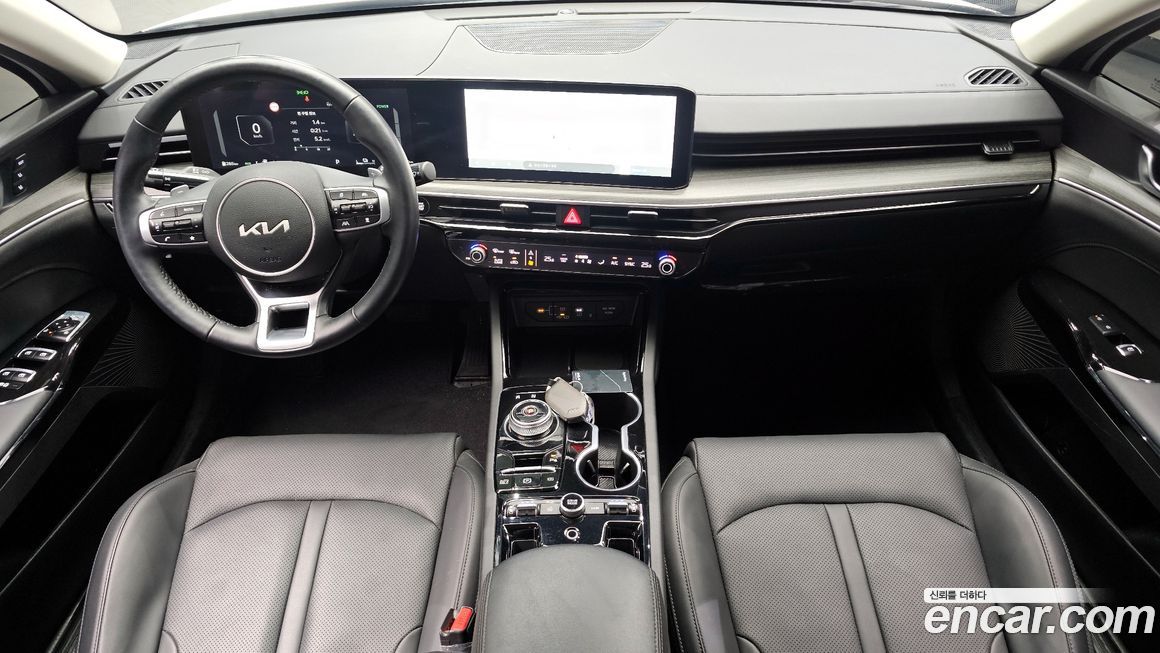 Kia K5 2025