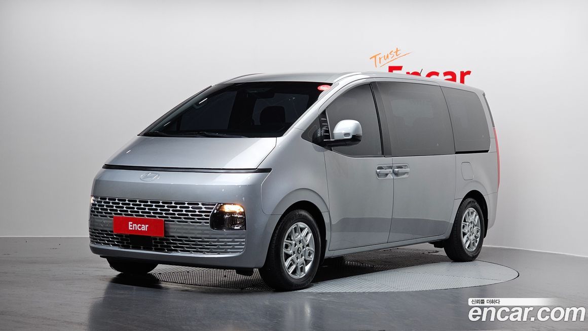 Hyundai Staria 2025