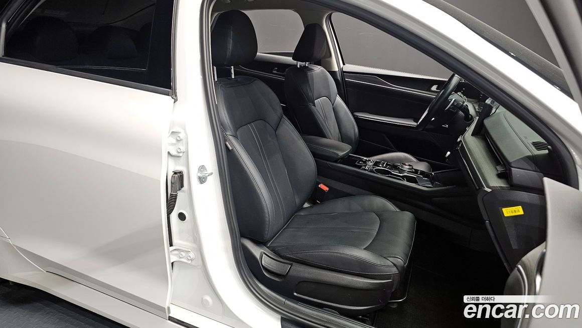 Kia K5 2025