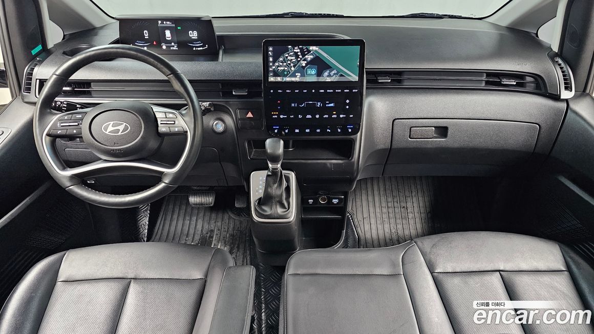 Hyundai Staria 2025