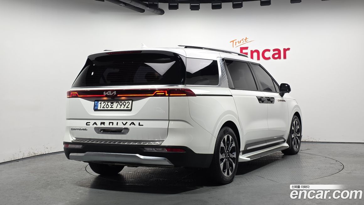 Kia Canival 2021