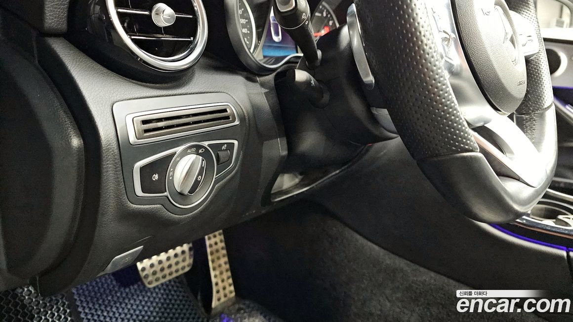 Mercedes-Benz C-Class 2019