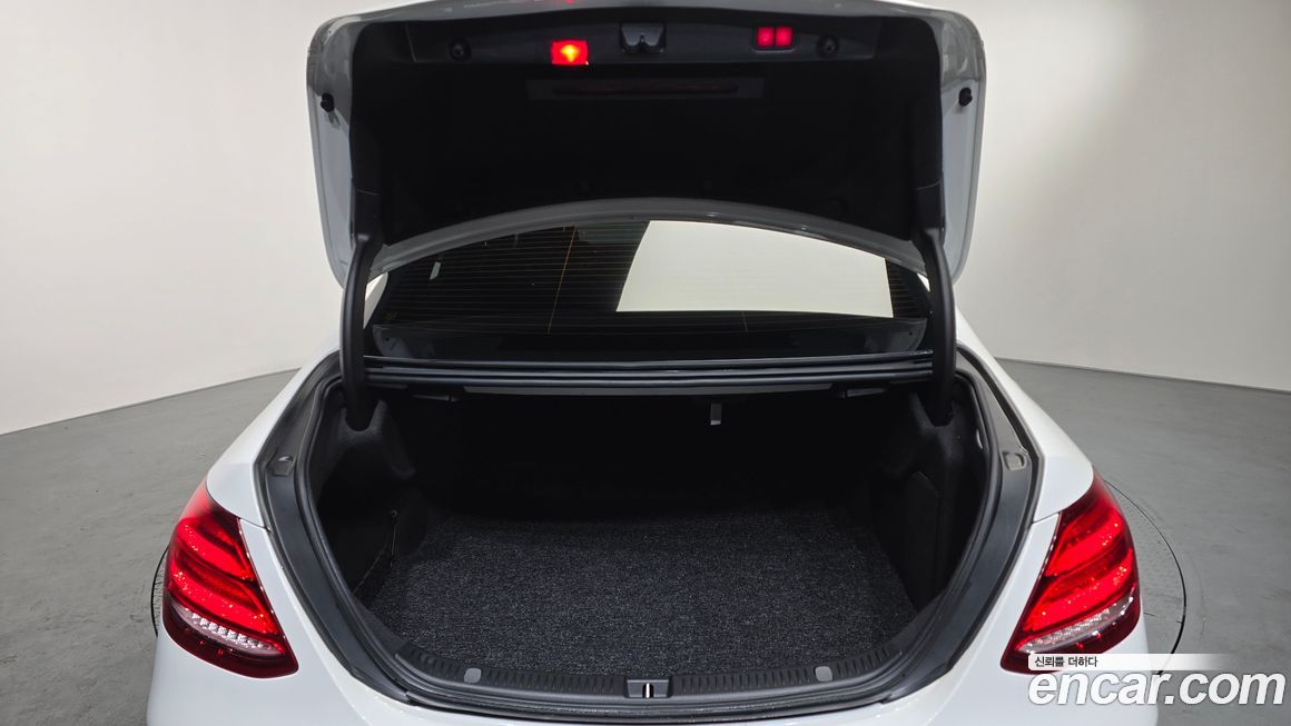 Mercedes-Benz E-Class 2018