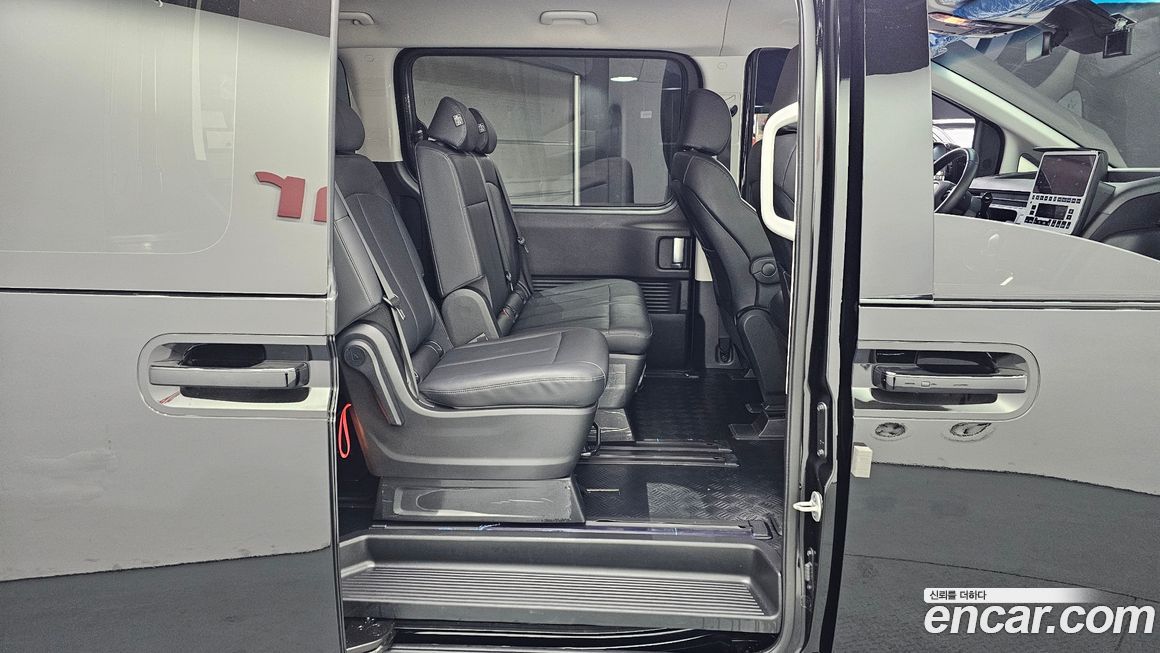 Hyundai Staria 2024
