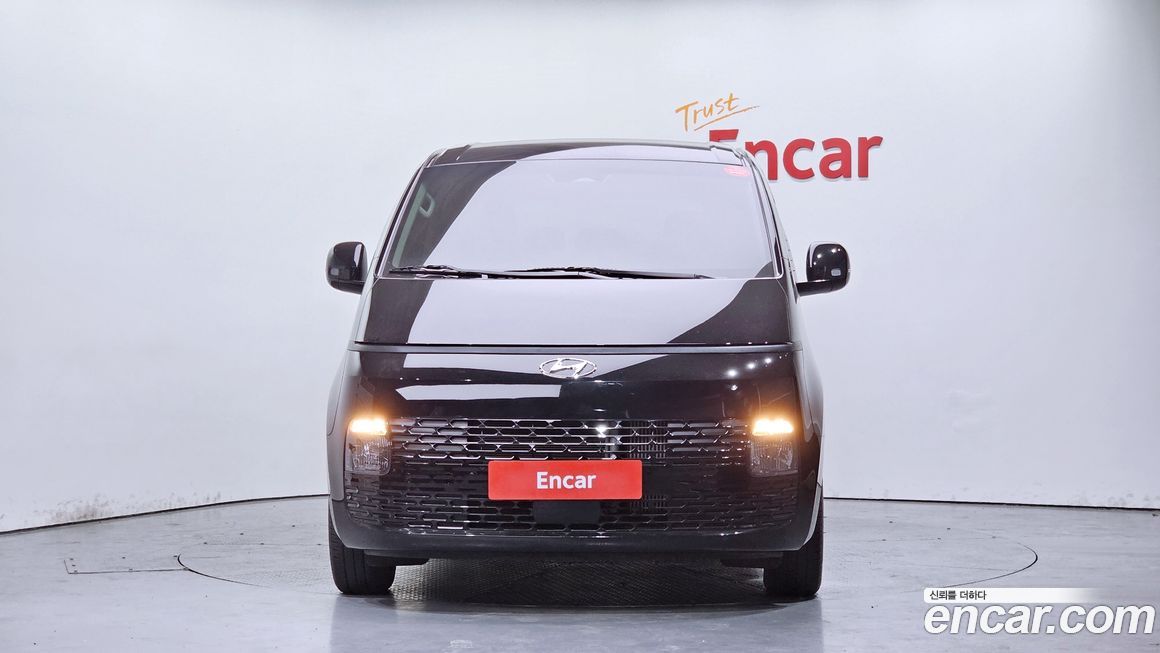 Hyundai Staria 2024
