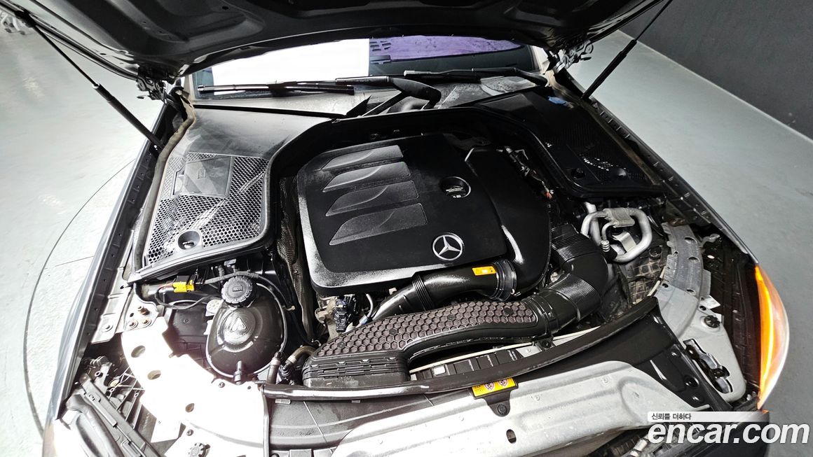 Mercedes-Benz C-Class 2019