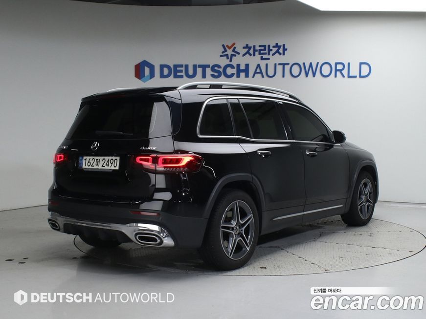 Mercedes-Benz GLB-Class 2021