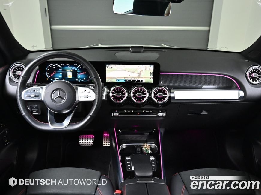 Mercedes-Benz GLB-Class 2021