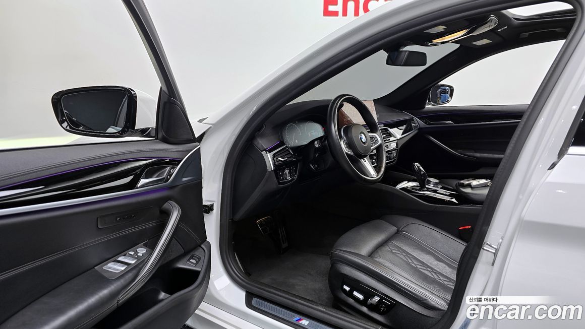 BMW 5-Series 2019