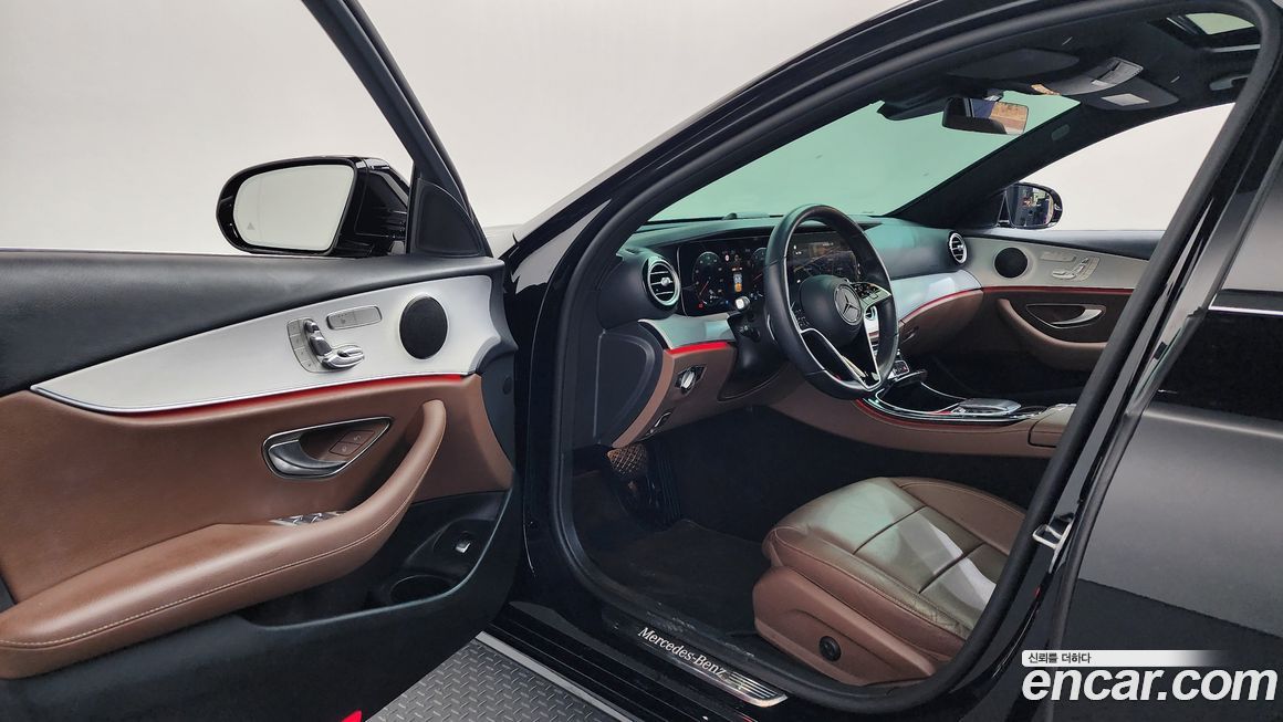 Mercedes-Benz E-Class 2021