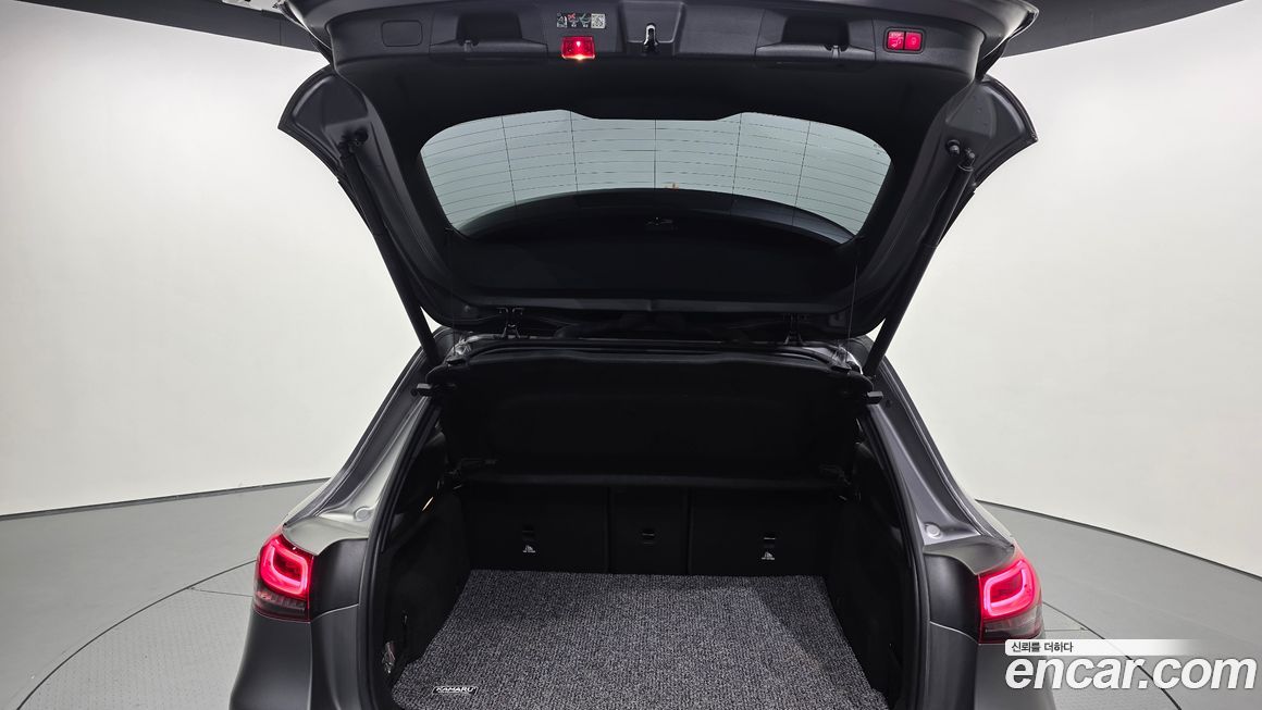 Mercedes-Benz EQA 2023