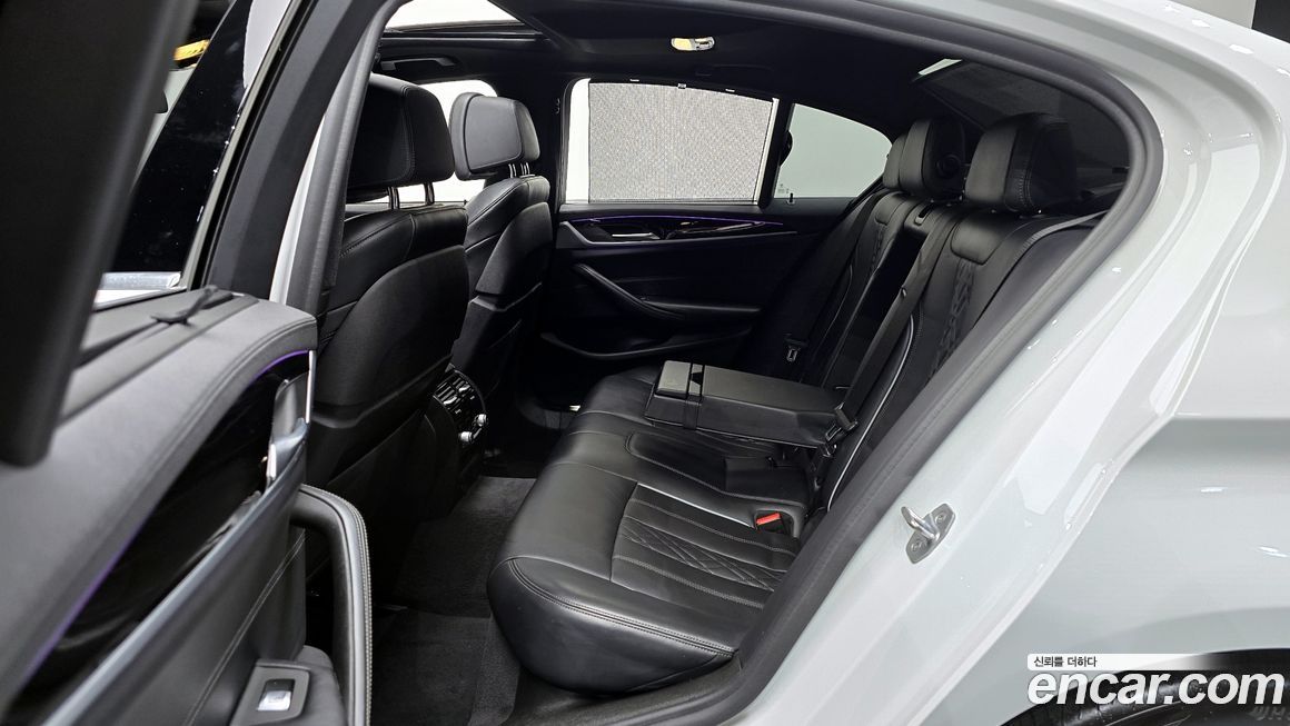 BMW 5-Series 2019