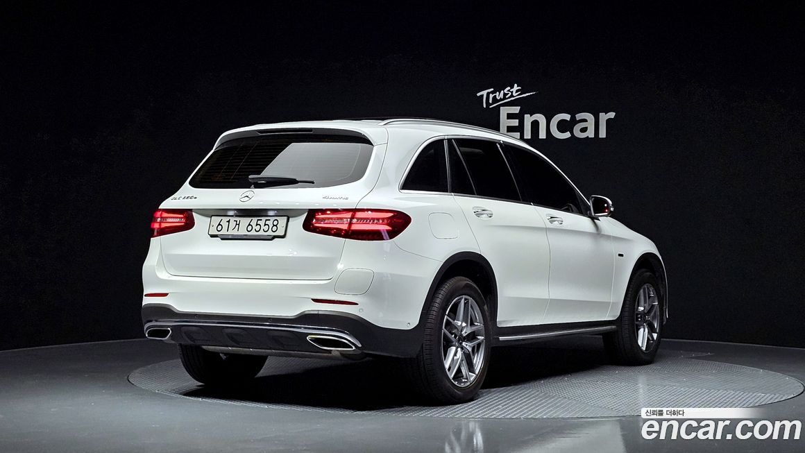 Mercedes-Benz GLC-Class 2019