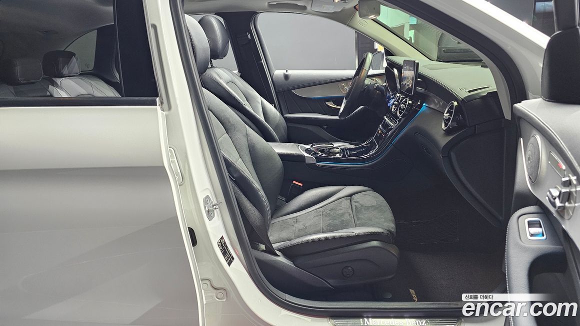 Mercedes-Benz GLC-Class 2019