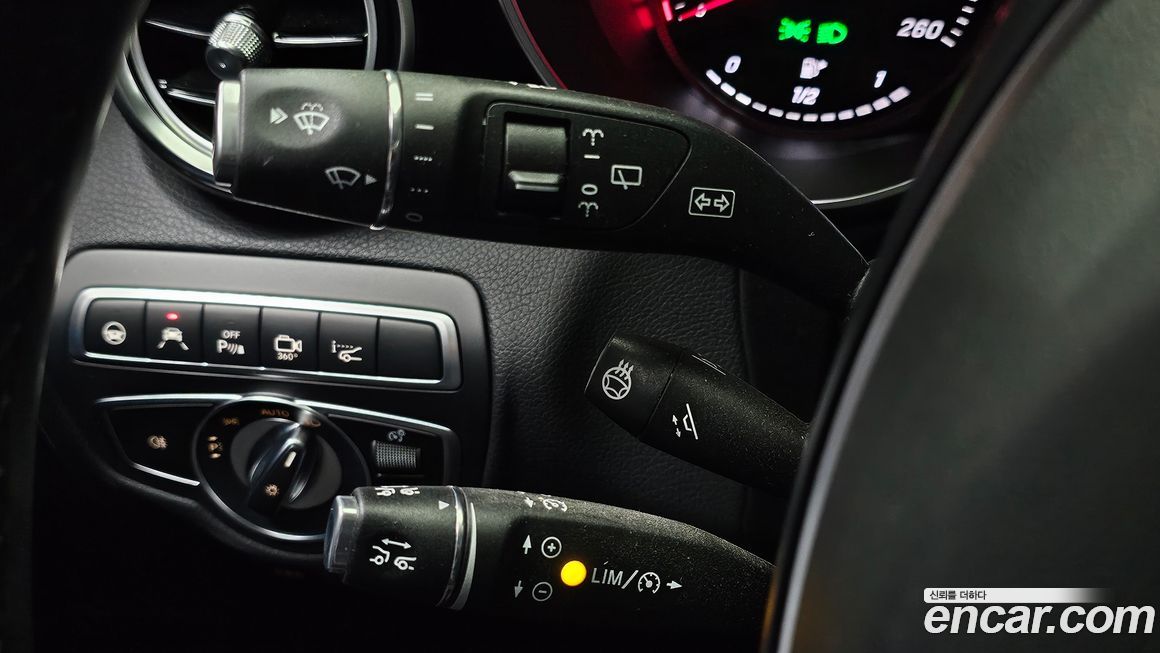 Mercedes-Benz GLC-Class 2019