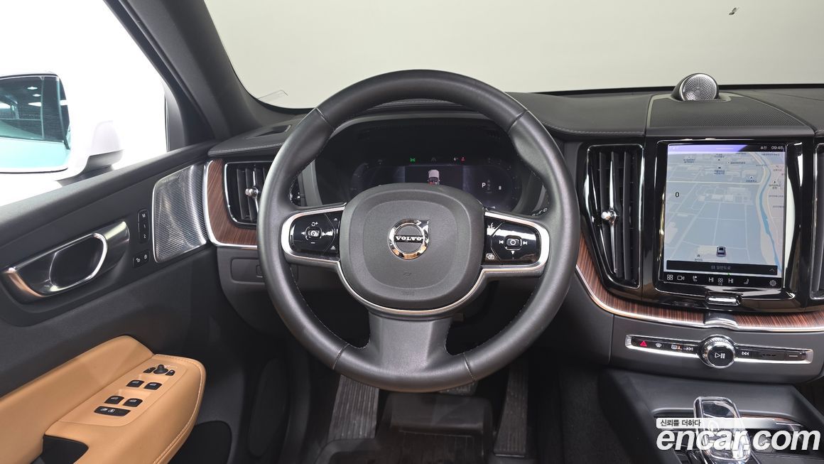 Volvo XC60 2023