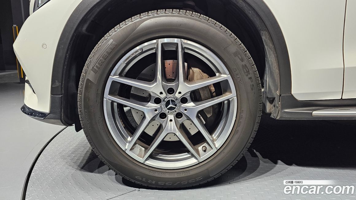 Mercedes-Benz GLC-Class 2019