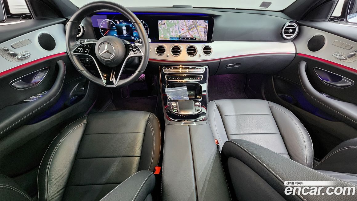 Mercedes-Benz E-Class 2021