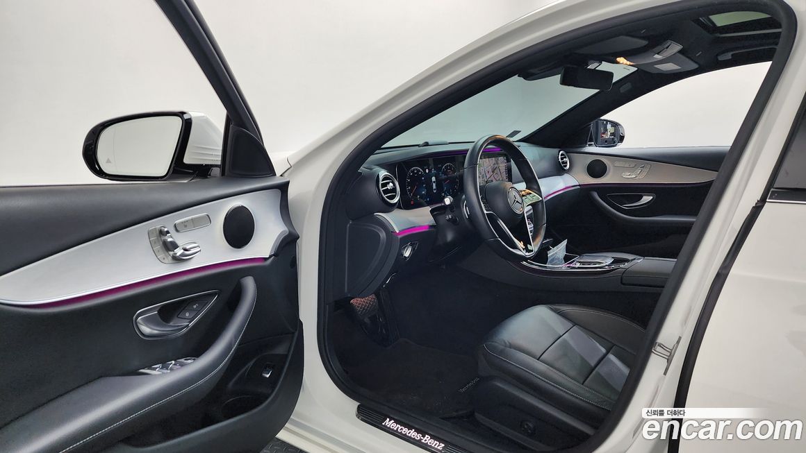 Mercedes-Benz E-Class 2021