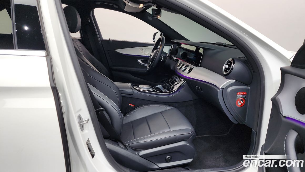 Mercedes-Benz E-Class 2021