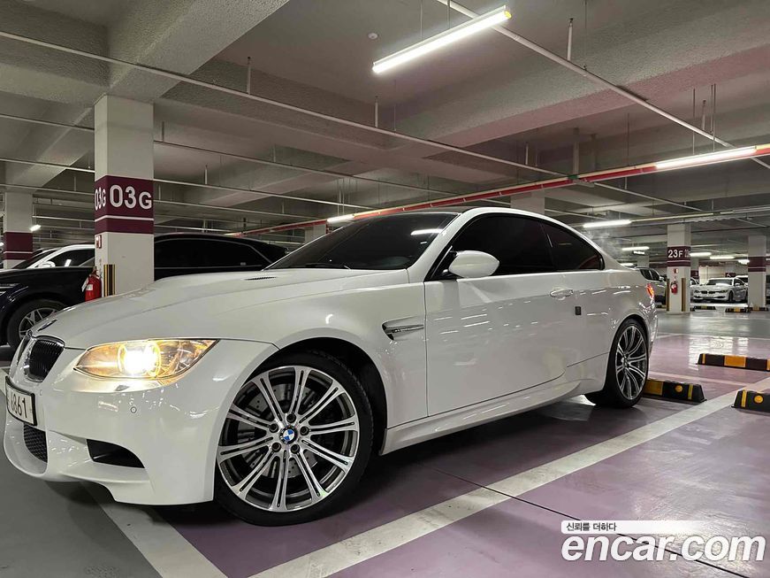BMW M3 2011
