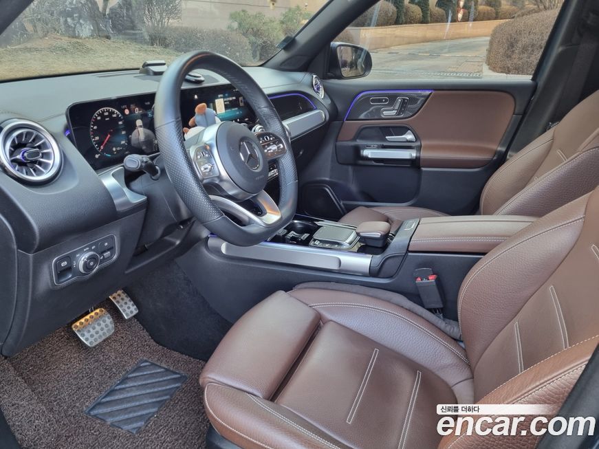 Mercedes-Benz GLB-Class 2023