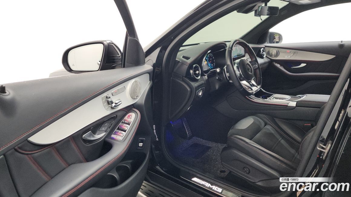 Mercedes-Benz GLC-Class 2021