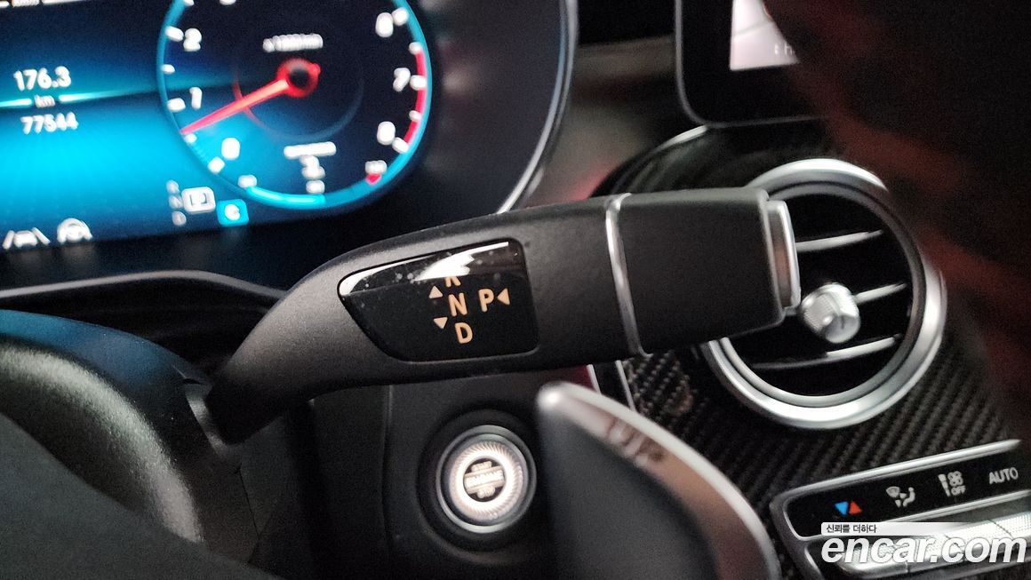 Mercedes-Benz GLC-Class 2021