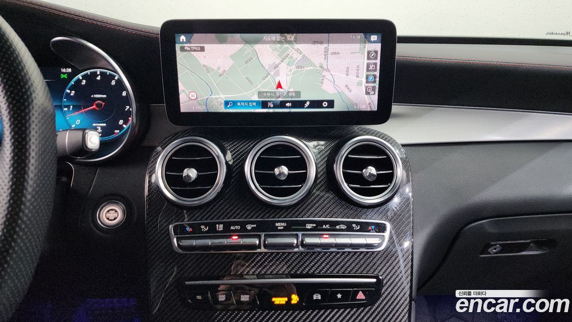 Mercedes-Benz GLC-Class 2021