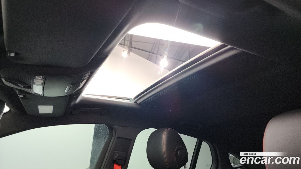 Mercedes-Benz GLC-Class 2021