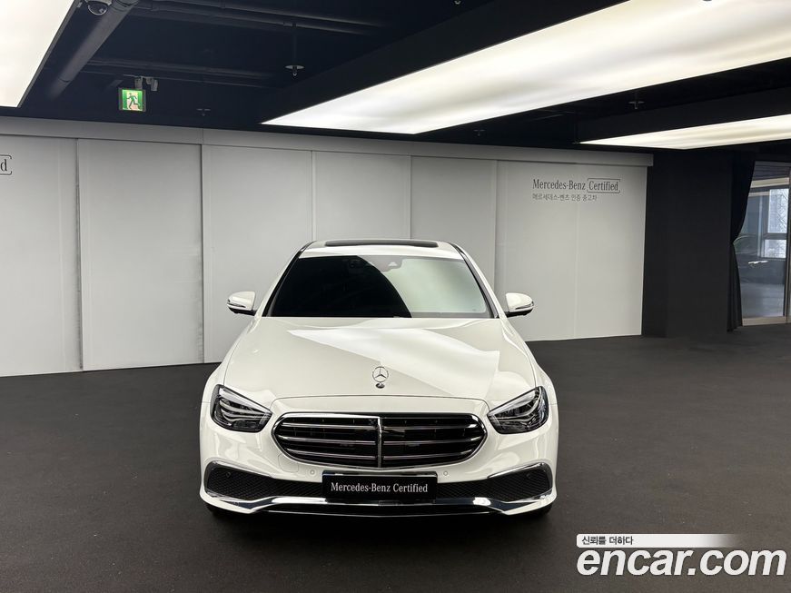 Mercedes-Benz E-Class 2023