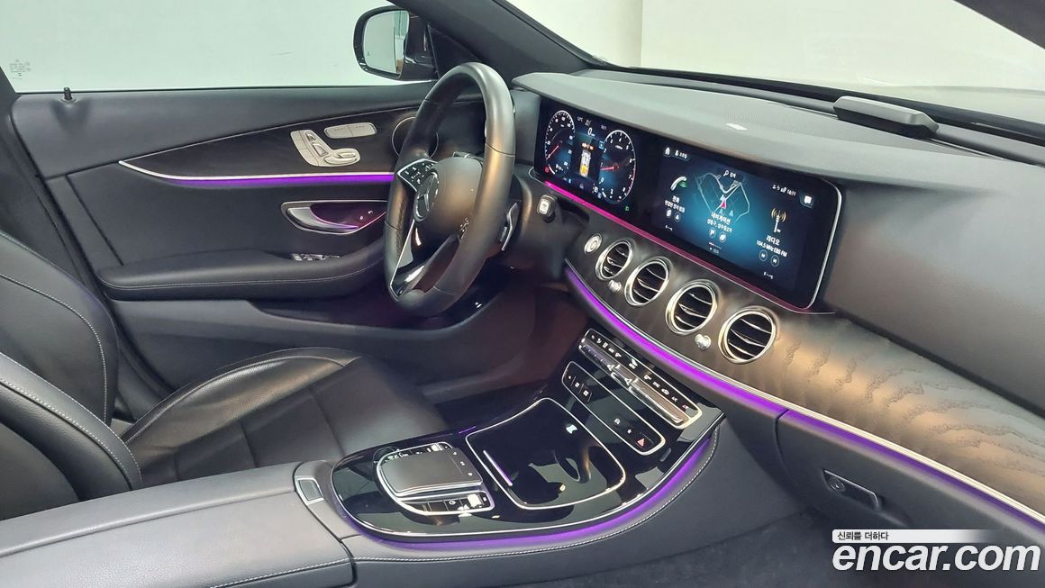 Mercedes-Benz E-Class 2023